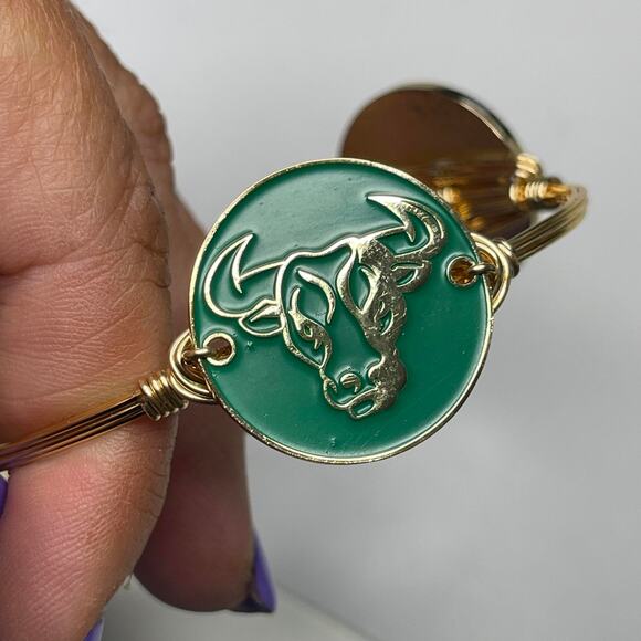 BOURBON & BOWETIES gold tone bracelet bangle THE BULL green enameled disks jewel - Picture 4 of 8